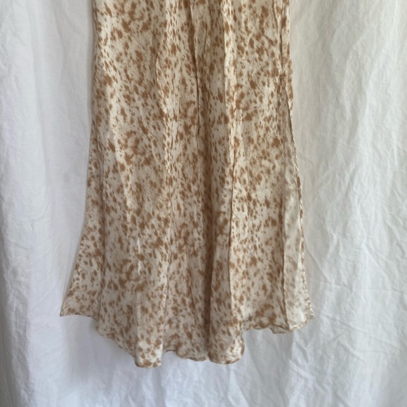 J Crew Y2K Animal Print Slip Skirt with Side slits Beige/White Size Small - Picture 3 of 15